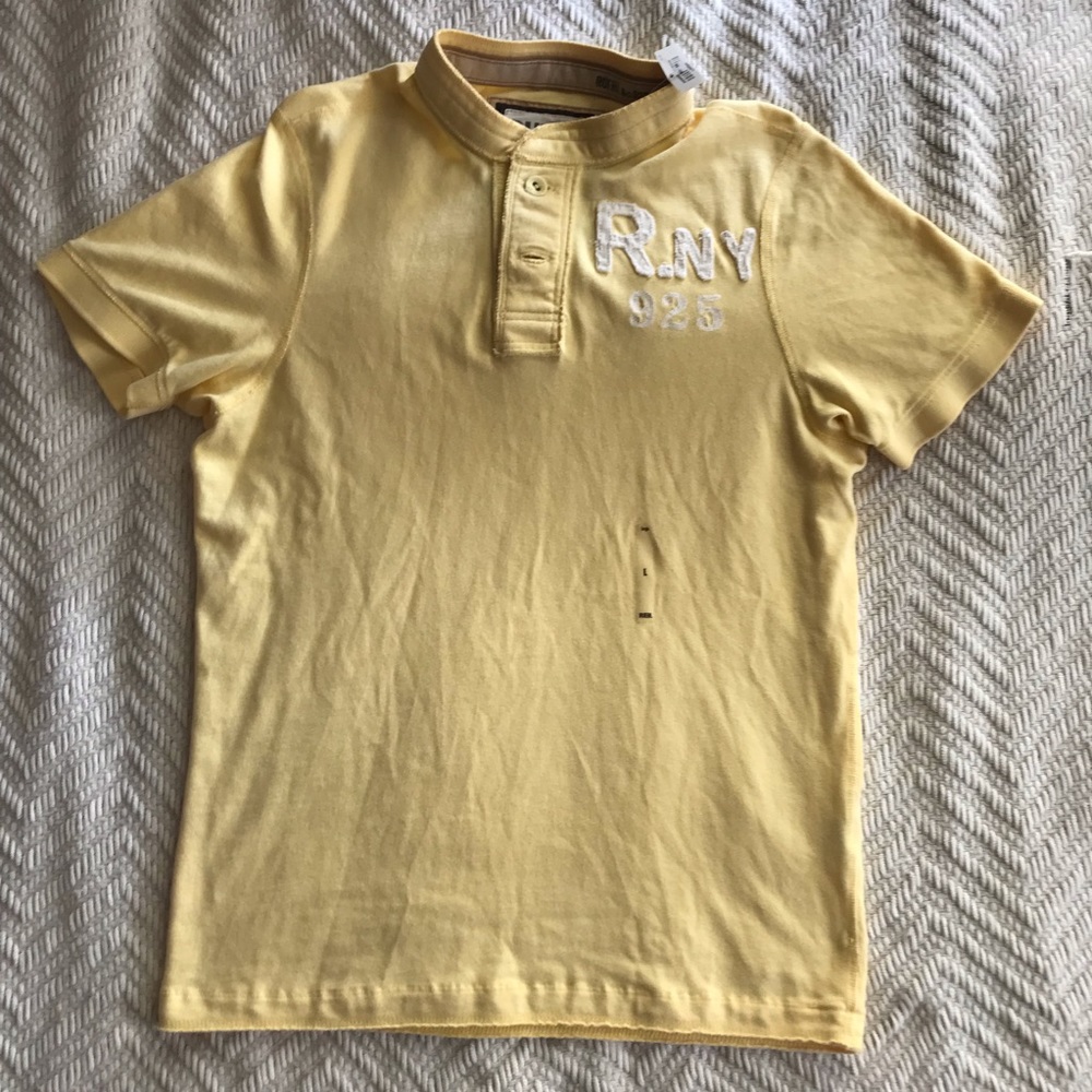 NWT - Men’s RUEHL No. 925 Short Sleeve Henley Button, Yellow, Size L